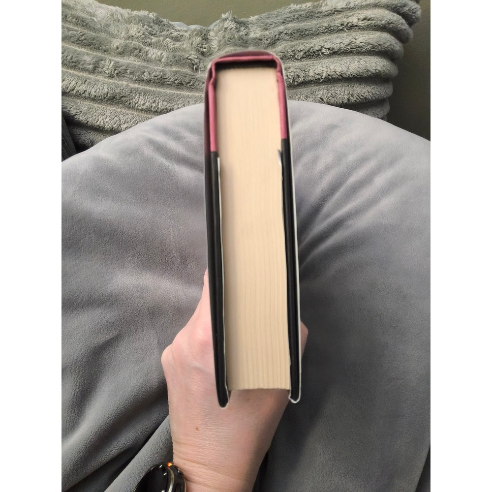 Twisted Roots by V.C. Andrews - Picture 4 of 7